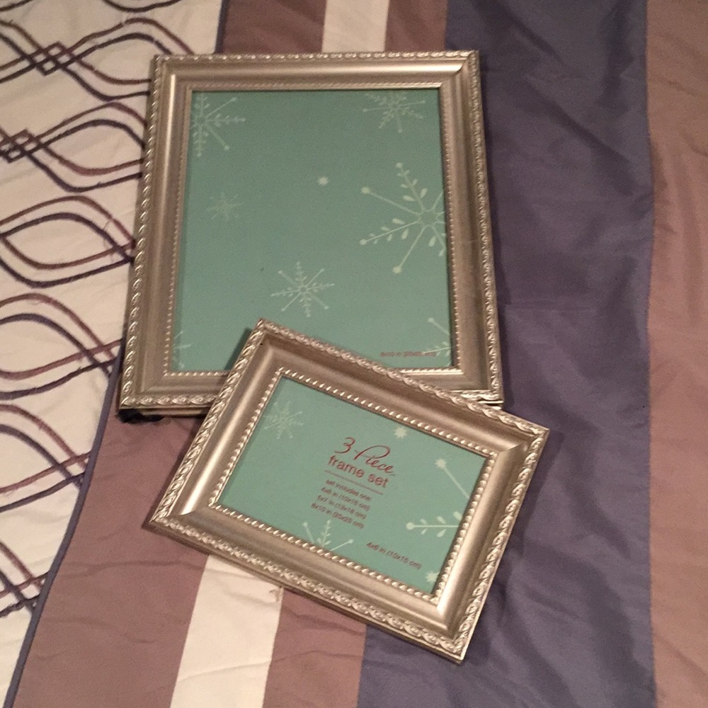Plastic silver color decorative frames